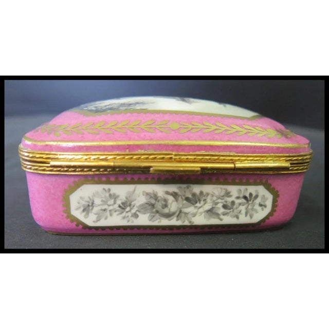 Vintage Continental Porcelain Trinket Box For Sale In New York - Image 6 of 10