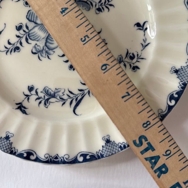 6 Royal Worcester Mansfield Blue & White Salad Plates, 1906 Rd. No., Estate Fresh For Sale - Image 4 of 5