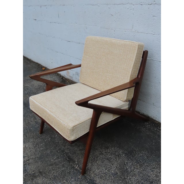 Mid-Century Modern Danish Modern Poul Jensen for Selig Sculpted Z Lounge Chairs a Pair 6337 For Sale - Image 3 of 18