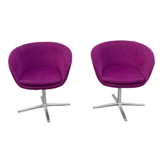 Pair Steelcase Coalesse Bob Lounge Swivel Chairs by Pearson Lloyd for Coalesse For Sale