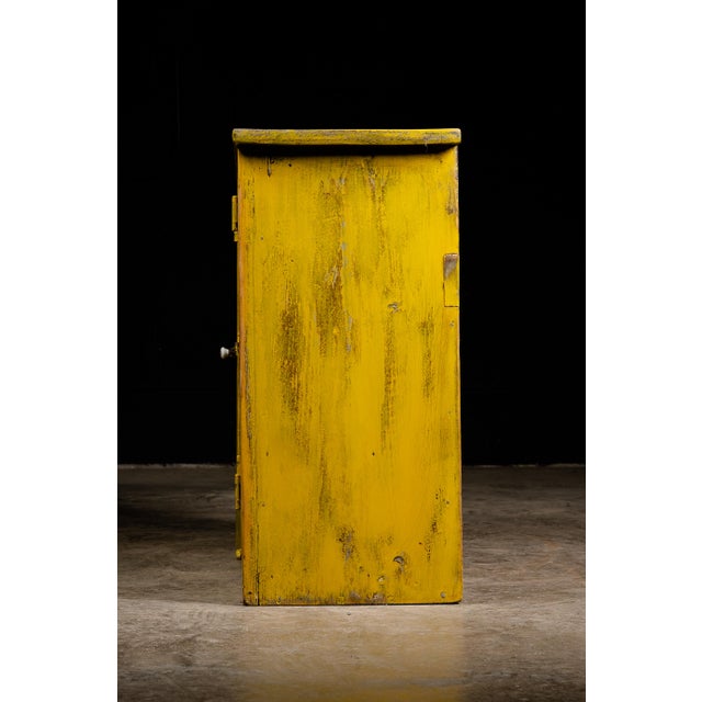 1950s Vintage Farmhouse Cubby Cabinet For Sale In Chicago - Image 6 of 7