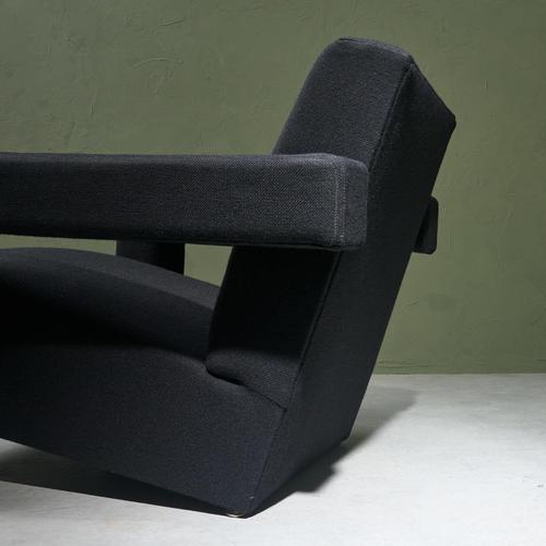 Early Utrecht Chair in Black Upholstery by Gerrit Thomas Rietveld for Metz & Co., 1936 For Sale - Image 9 of 13