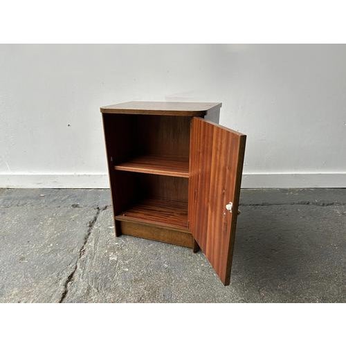 Small Vintage Oak Bedside Cabinet, 1950s-1960s For Sale - Image 9 of 10