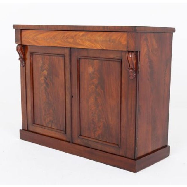 Brown Victorian Side Cabinet in Mahogany, 1860 For Sale - Image 8 of 8