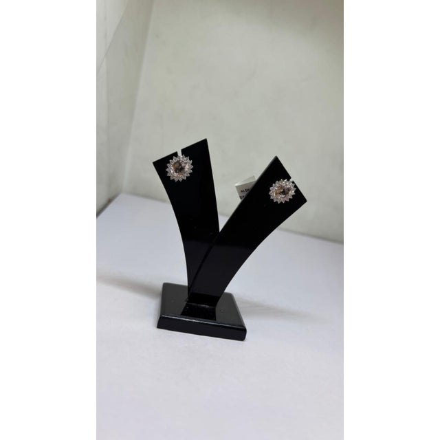 Contemporary 18k Gold Diamond 0.59ct Semi Stone Stud Earrings, New, Pair For Sale - Image 3 of 6