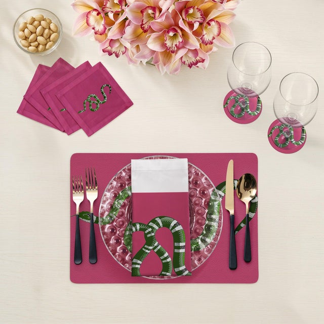 Let your table transition from classic to modern with our Serpent Vegan Leather Rectangle Pebble Placemat, featuring an...