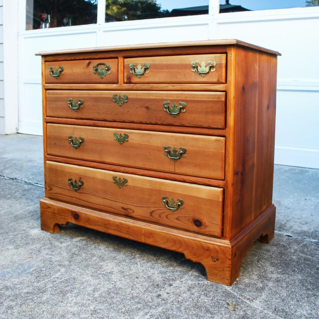 1980s Habersham Plantation Rustic Pine Dresser Bachelor Chest of