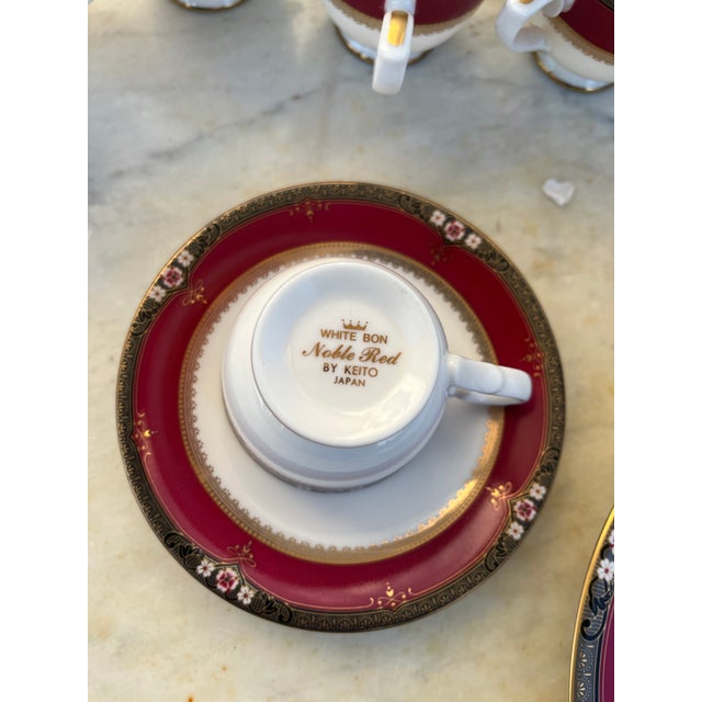 1960s Elegant Mid-Century Japanese Bone China Service for 12 in White and Noble Red For Sale - Image 17 of 17