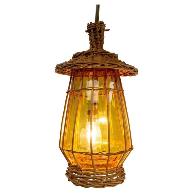 French Ceiling Pendant in Yellow Glass & Wicker Chandelier, 1970s For Sale - Image 10 of 10