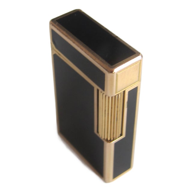 Black Lacquer and Gold Lighter by S. T. Dupont, France, 1970s For Sale