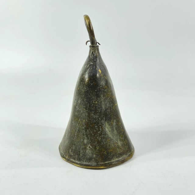 African Early 20th Century Benue Brass Bell Nigeria For Sale - Image 3 of 8