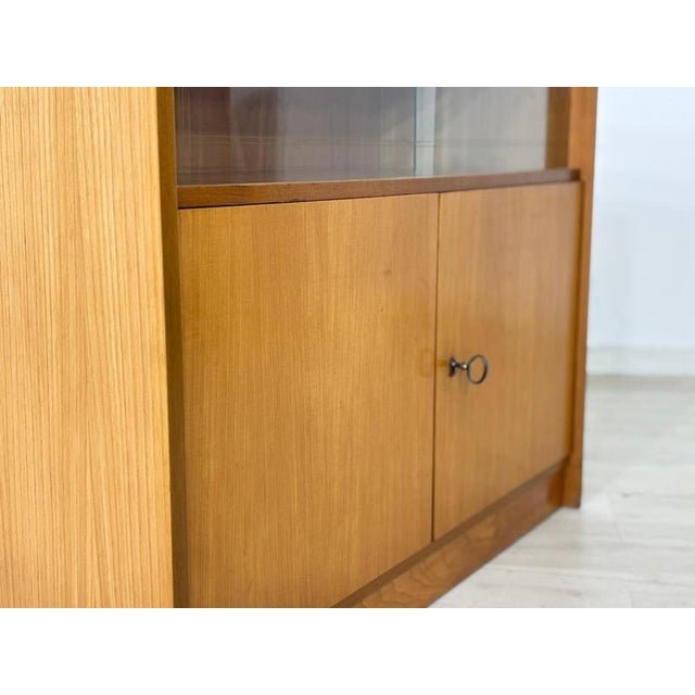 Small Mid-Century Elm Display Cabinet, 1960s For Sale - Image 10 of 13