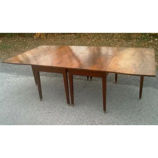 Traditional Federal Mahogany Hepplewhite Banquet Dining Table For Sale - Image 3 of 11