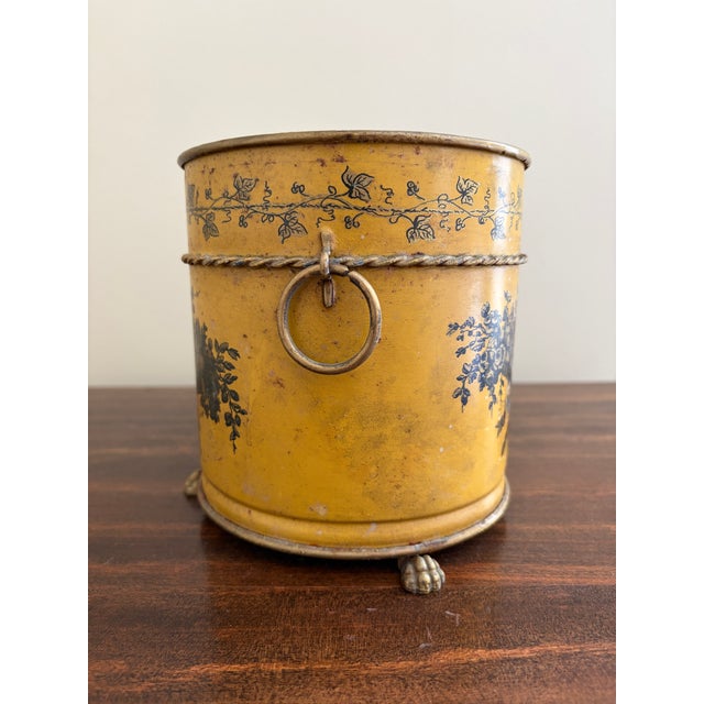 Early 20th Century Italian Neoclassical Tole Yellow Cachepot Planter Vase With Lion Heads For Sale - Image 5 of 9