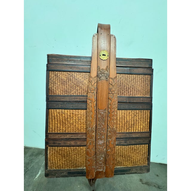 Mid 20th Century Traditional Beautiful Chinese Four Tiered Wedding Basket For Sale In Los Angeles - Image 6 of 12