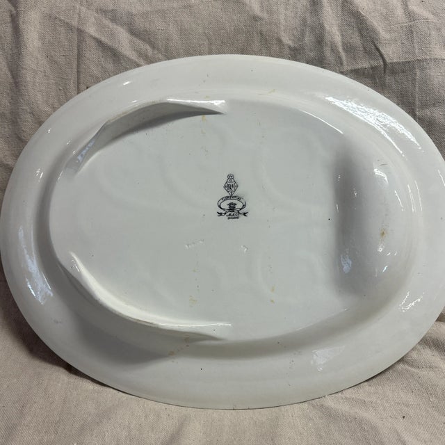 Minton Large Regal Italian Carving Platter Minton Florentine Griffin Carving Platter !850"s For Sale - Image 4 of 9