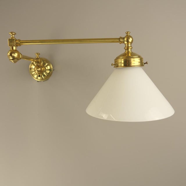 Brass Wall Light with 2 Swivel Arms, England, 1890s For Sale - Image 9 of 16