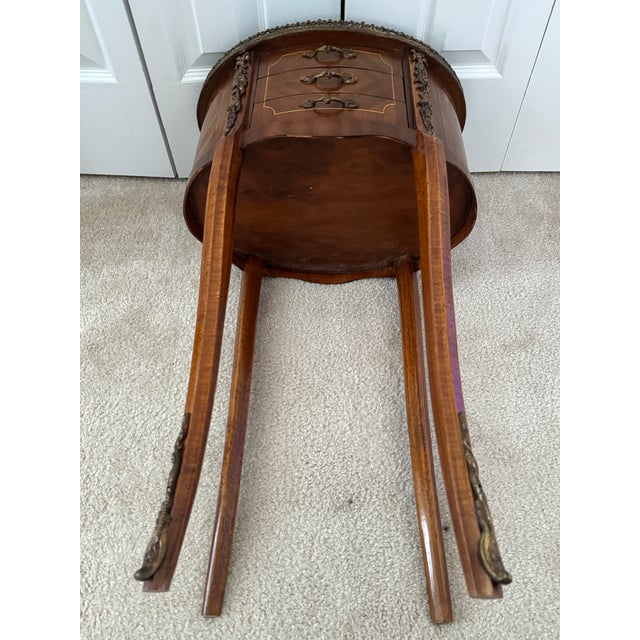 Antique 1920s Louis XV French Walnut Marquetry Side Table W/Ormolu Bronze d'Or For Sale - Image 18 of 18