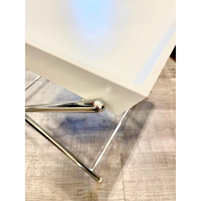 Contemporary Miami Side Table with Chromed Frame & White Lacquered Tray by Marco Zanuso Jr. for Adentro, 2016 For Sale - Image 3 of 7