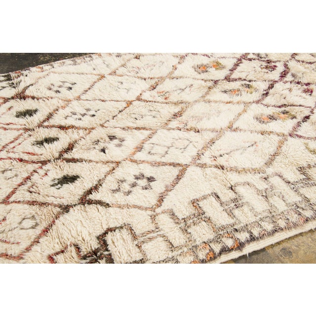 1950s Vintage Moroccan Berber Shag Wool Rug With Diamond Grid by Rug & Kilim, 1950-1959 For Sale - Image 5 of 9