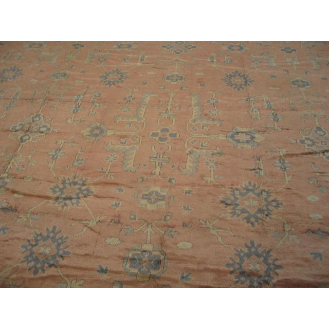 Early 20th Century Turkish Oushak Rug ( 20' x 22'6" - 610 x 685 ) This mansion sizes square Oushak shows a light peachy-...