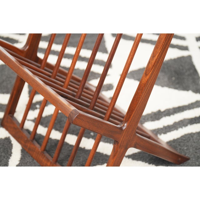 Arthur Umanoff 1960s Arthur Umanoff Solid Walnut Magazine Rack For Sale - Image 4 of 6