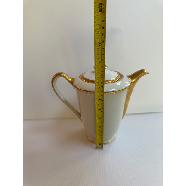 Vintage Limoges France Large 1000 Ml White With Gold Trim Coffee Pot With Lid by Cenpor For Sale - Image 10 of 18