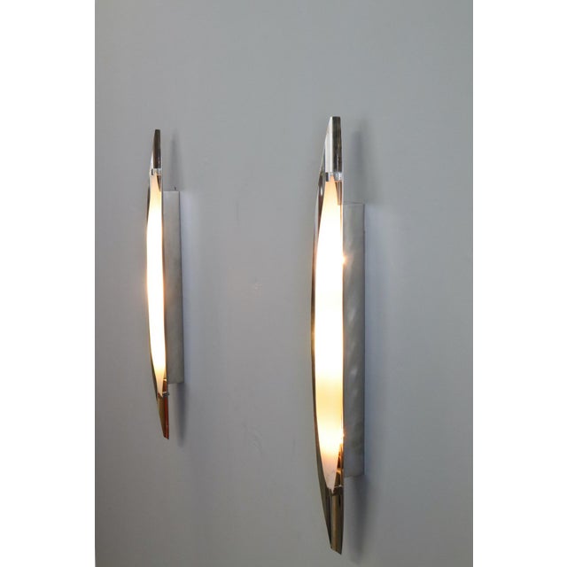 Model 2254 Wall Lights in Crystal and Nickel-Plated Brass by Max Ingrand for Fontana Arte, 1960, Set of 2 For Sale - Image 6 of 15