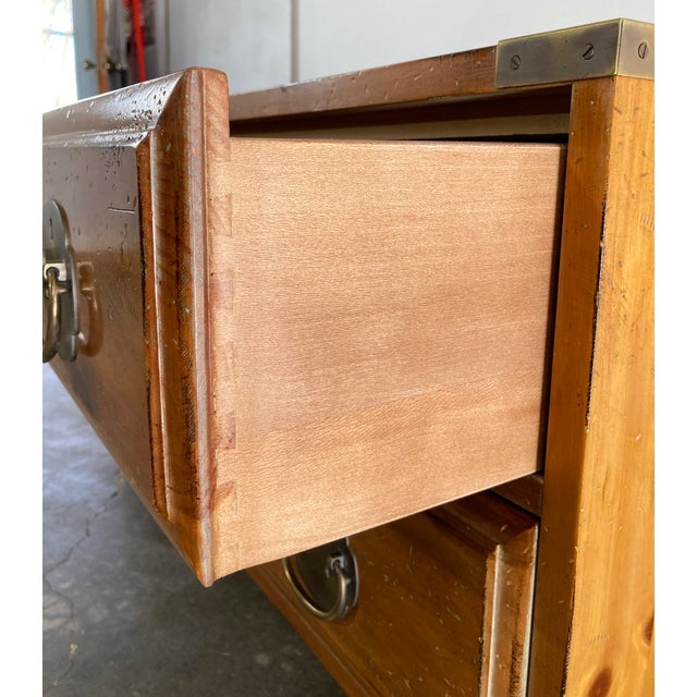 Vintage Henredon Two Drawer Campaign Chest Coffee Table For Sale - Image 9 of 11