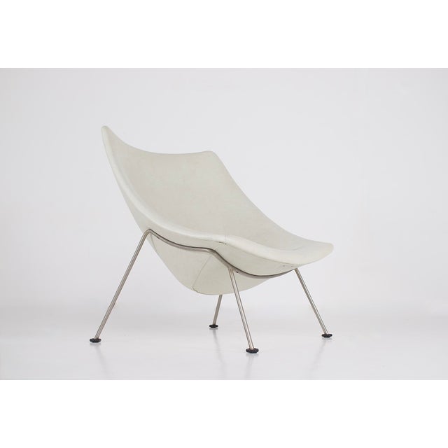 Oyster armchair, model f157, with ottoman, designed by pierre paulin for artifort in the 1960s. Upholstered in white...