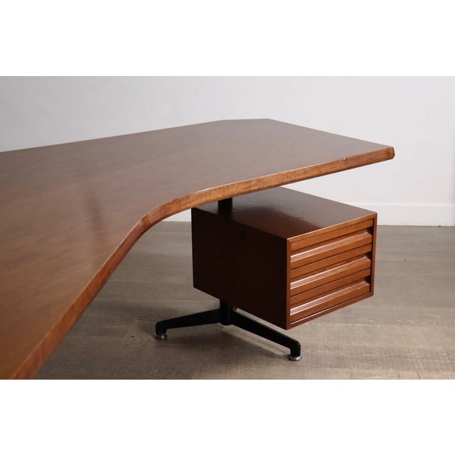 T96 Boomerang Desk by Osvaldo Borsani for Tecno, Italy, 1956 For Sale - Image 13 of 17