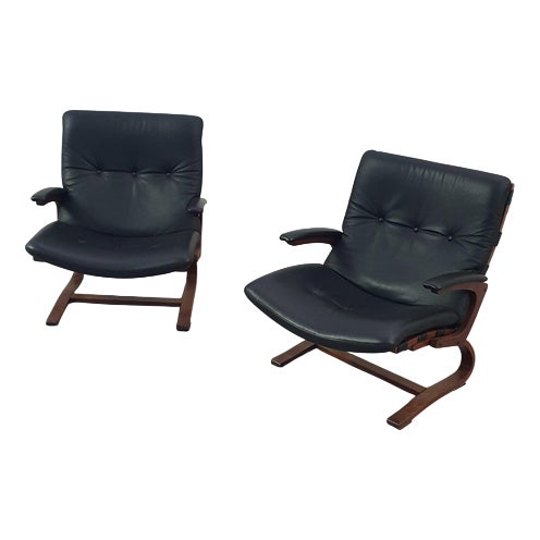 Scandinavian Black Leather Lounge Chairs, Set of 2 For Sale