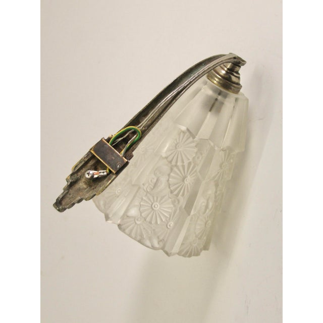 Massive nickeled Brass/Bronze fixtures and glass shade with geometric Art Deco ornaments in shade and fixture. - Electric...