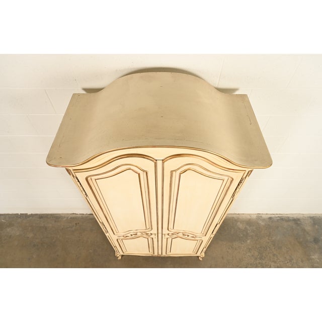 Henredon French Provincial Louis XV Cream Lacquered Armoire Dresser or Gentleman's Chest, Circa 1960s For Sale - Image 12 of 15