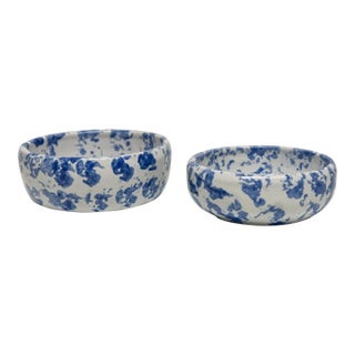 Bybee Kentucky Pottery Spongeware Bowls a Pair For Sale
