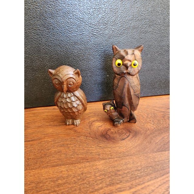 Vintage Handcrafted Wooden Sculptures of Owls - Set of Two For Sale In Palm Springs - Image 6 of 7