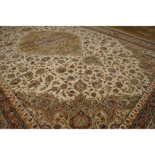 1940s Antique Classic Beige Ground Floral Medallion Tabriz Handknotted Wool Rug For Sale - Image 4 of 8