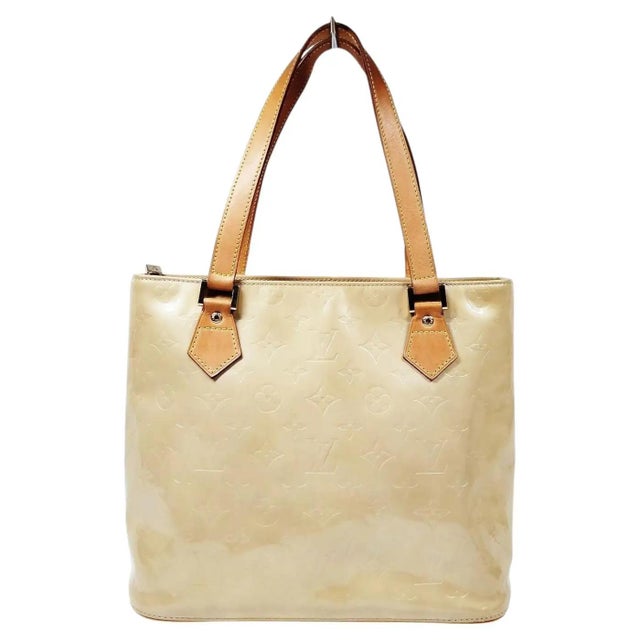 2002 Louis Vuitton Beige, Gold Vernis Patent Leather Houston Hand-Bag For Sale - Image 11 of 17
