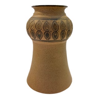 Signed James E. Sanders Studio Pottery Stoneware Vessel For Sale
