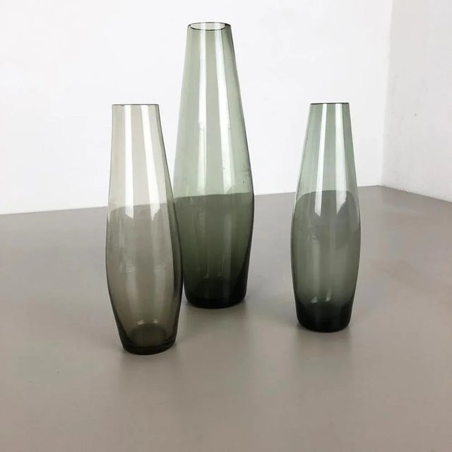 Set of 3 turmalin vases Producer: WMF, Germany Design: Prof. Wilhelm Wagenfeld Bauhaus Decade: 1960s Description: Original...