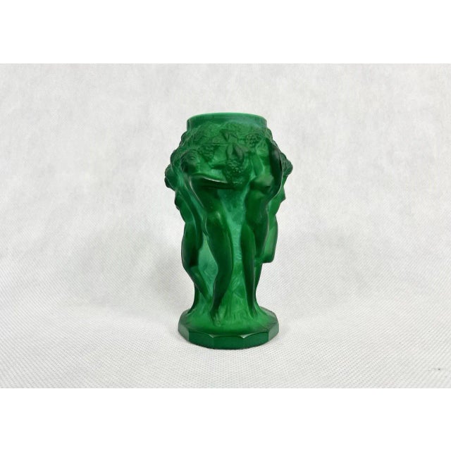 Small Grape Vase in Jade Glass attributed to František Pazourek, 1990s For Sale - Image 9 of 9