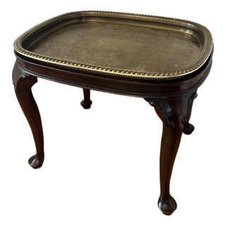 Vintage Queen Anne Style Mahogany Tray-Top Side Table For Sale