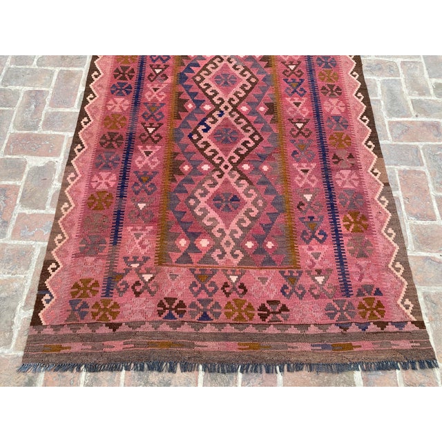Islamic Afghan Maimana Kilim Area Rug, Handwoven Wool, 5x10, Rose & Navy For Sale - Image 3 of 16