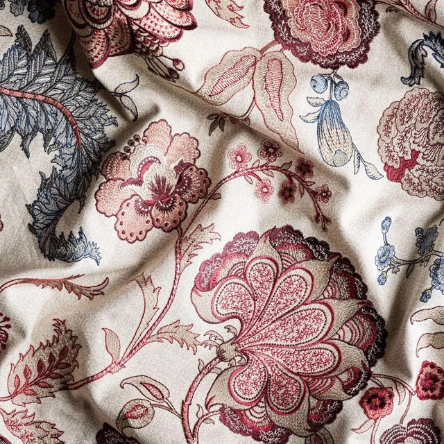 With craftsmanship at the fore Salisbury is a nod to the rich cultures of our world and the global textiles collected...