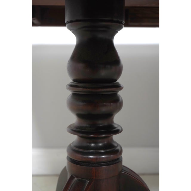 Stickley Colonial Williamsburg Mahogany Banded Inlaid Dining Table For Sale - Image 16 of 18