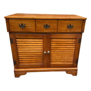 Vintage Early American Style Maple Buffet Server With Shutter Door Cabinet For Sale
