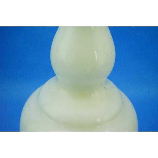 19th Century Morandi Bottle Vase in White Opaline Milk Glass attributed to Salviati Murano, Italy For Sale - Image 12 of 18