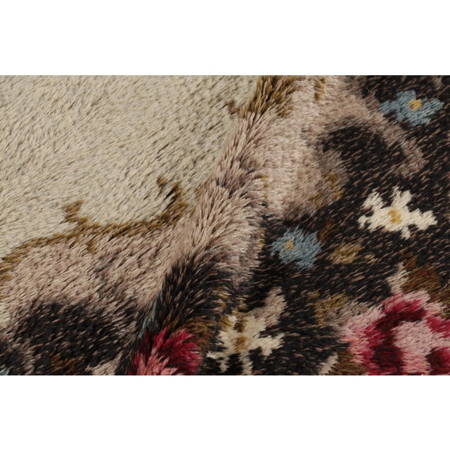 Vintage Swedish Rya Scandinavian Rug, Medallion and Floral Borders- Rug & Kilim For Sale In New York - Image 6 of 7