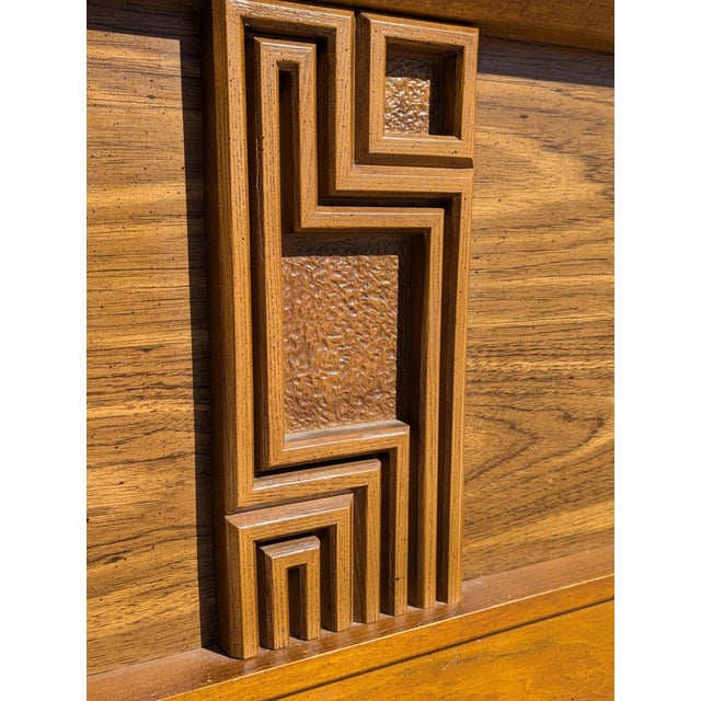Wood 1960s Bassett Mid-Century Full-Size Headboard For Sale - Image 7 of 10