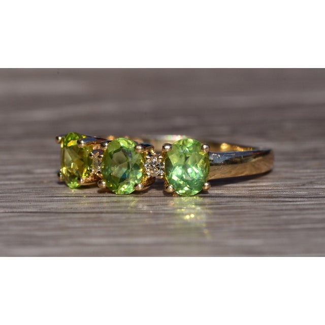 The Hearst Castle: Yellow Gold Peridot Three Stone Ring For Sale - Image 4 of 10